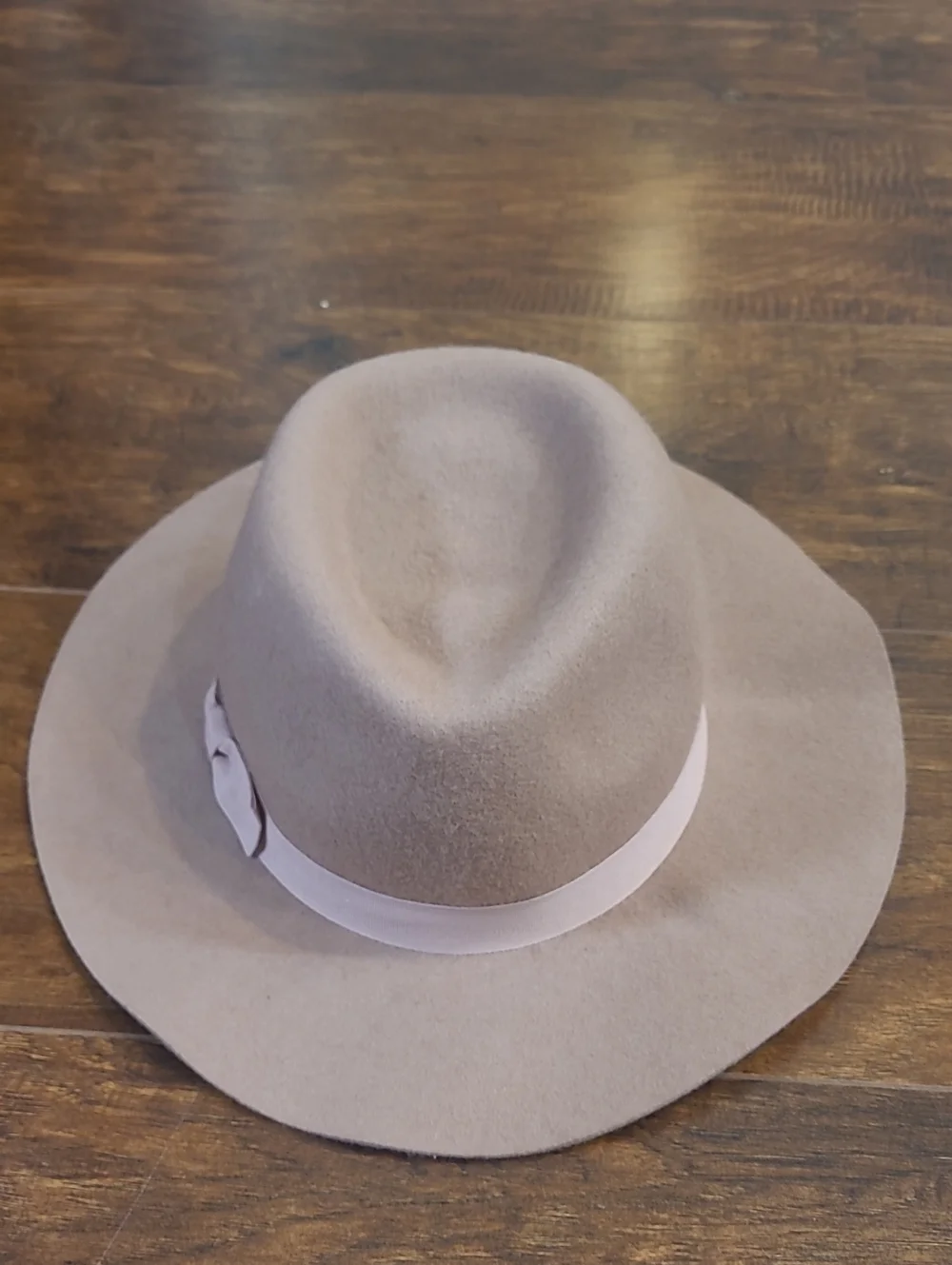 Lucky Brand Wide-Brim Wool Felt Women's Hat in Beige with Ribbon